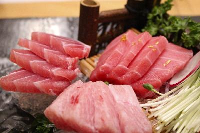 Jak prawidłowo przygotować pyszny i zdrowy stek z tuńczyka?